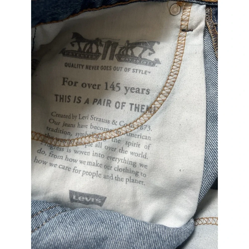 Levi's 505 Regular Fit Men's Jeans 30x32‎ Zip Fly Dark Wash Classic Straight Leg